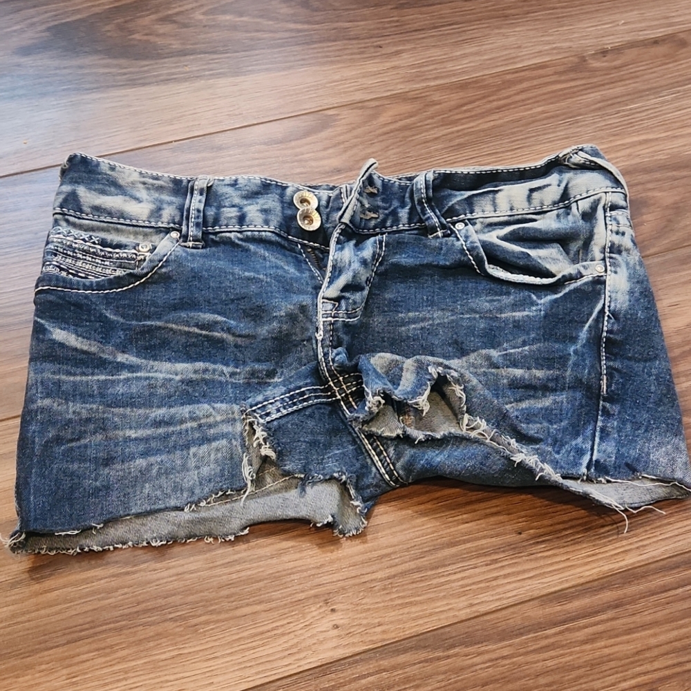 Ariya Jeans Size 3/4 Shorts